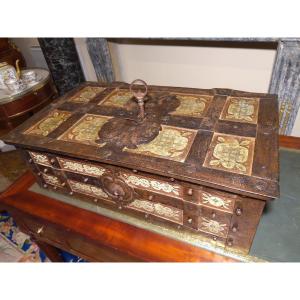 XVII Corsair Chest In Decorated Iron